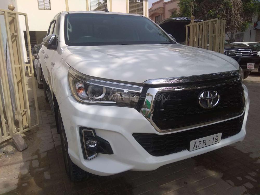 Toyota Hilux 2018 for Sale in Karachi Toyota Hilux 2018 for Sale in Karachi Image-2