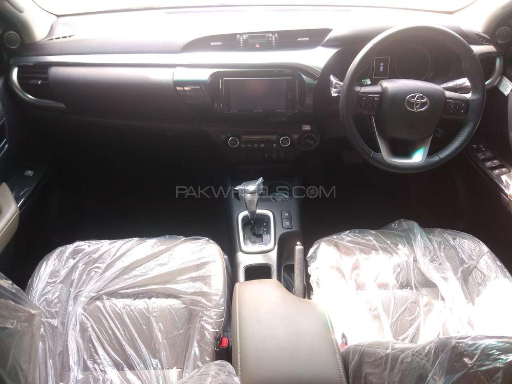 Toyota Hilux 2018 for Sale in Karachi Toyota Hilux 2018 for Sale in Karachi Image-10
