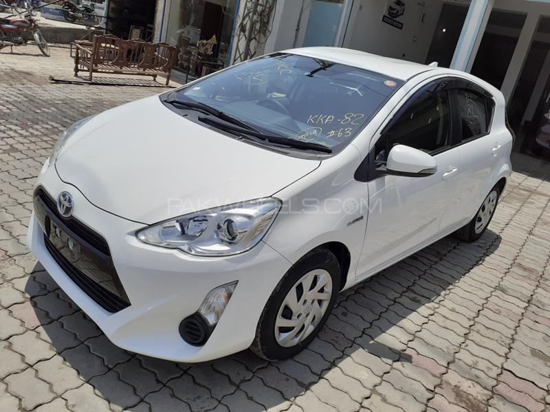 ٹویوٹا اکوا 2015 for Sale in لاہور ٹویوٹا اکوا 2015 for Sale in لاہور Image-2