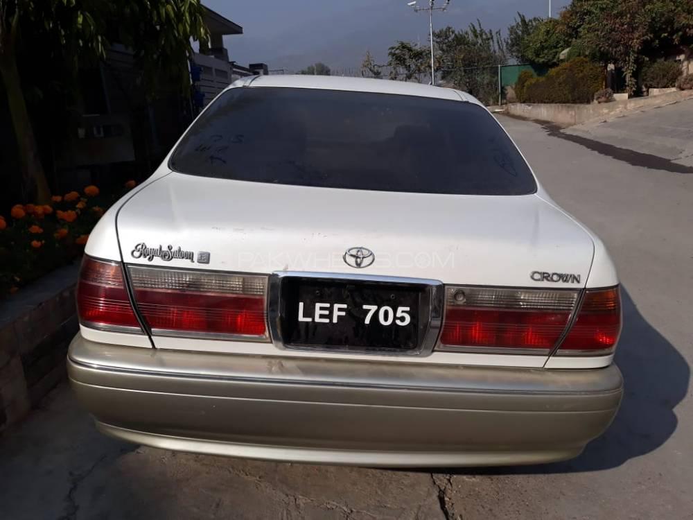 Toyota Crown 2003 for Sale in Islamabad Image-1