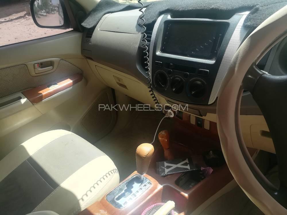 Toyota Hilux 2005 for Sale in Karachi Toyota Hilux 2005 for Sale in Karachi Image-13