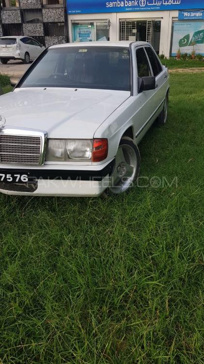 Mercedes Benz D Series 1988 for Sale in Taxila Mercedes Benz D Series 1988 for Sale in Taxila Image-4