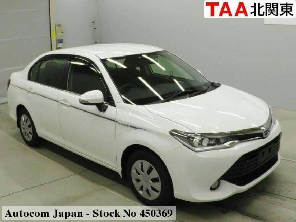 Toyota Corolla Axio 2015 for Sale in Hassan abdal Image-1