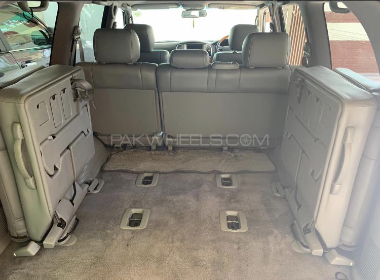 Toyota Land Cruiser 2006 for Sale in Mansehra Toyota Land Cruiser 2006 for Sale in Mansehra Image-8