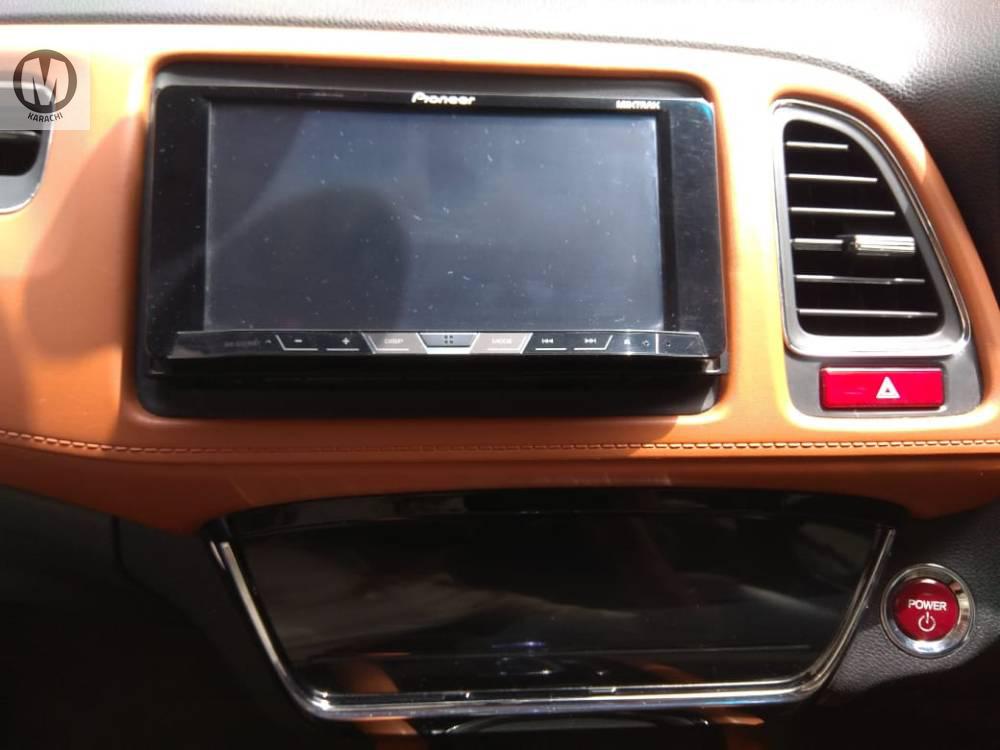Honda Vezel 2015 for Sale in Karachi Honda Vezel 2015 for Sale in Karachi Image-15