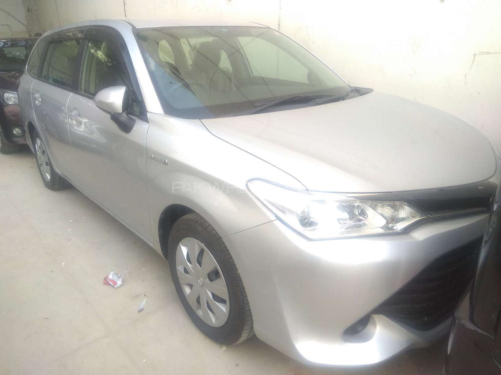 Toyota Corolla Fielder 2015 for Sale in Karachi Image-1