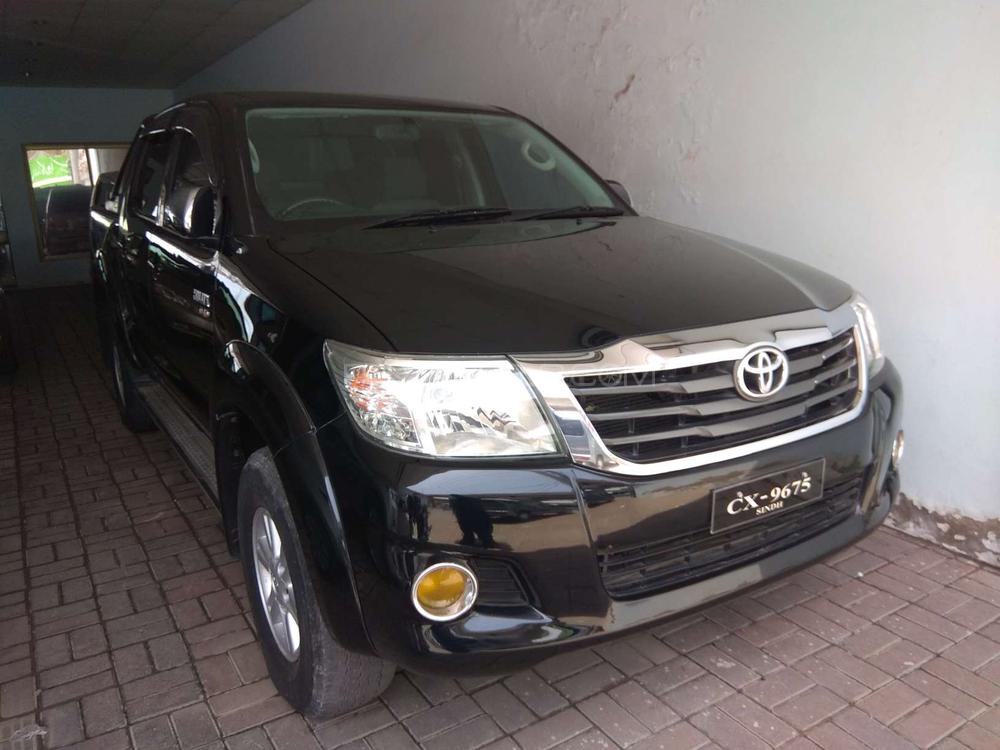 Toyota Hilux 2012 for Sale in Multan Toyota Hilux 2012 for Sale in Multan Image-2