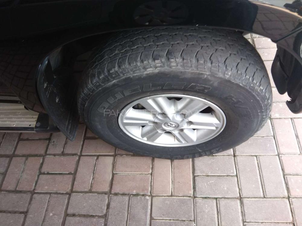 Toyota Hilux 2012 for Sale in Multan Toyota Hilux 2012 for Sale in Multan Image-3