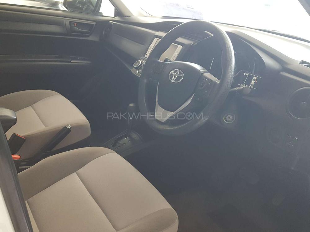Toyota Corolla Axio 2015 for Sale in Islamabad Toyota Corolla Axio 2015 for Sale in Islamabad Image-10