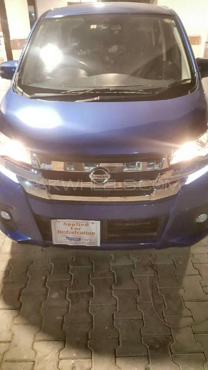 Nissan Dayz Highway Star 2016 for Sale in Karachi Nissan Dayz Highway Star 2016 for Sale in Karachi Image-3