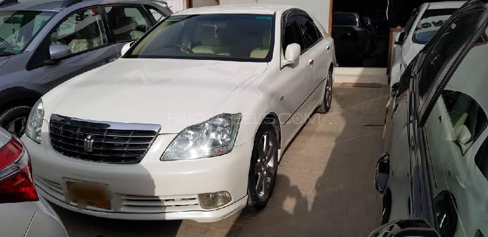 Toyota Crown 2004 for Sale in Karachi Image-1