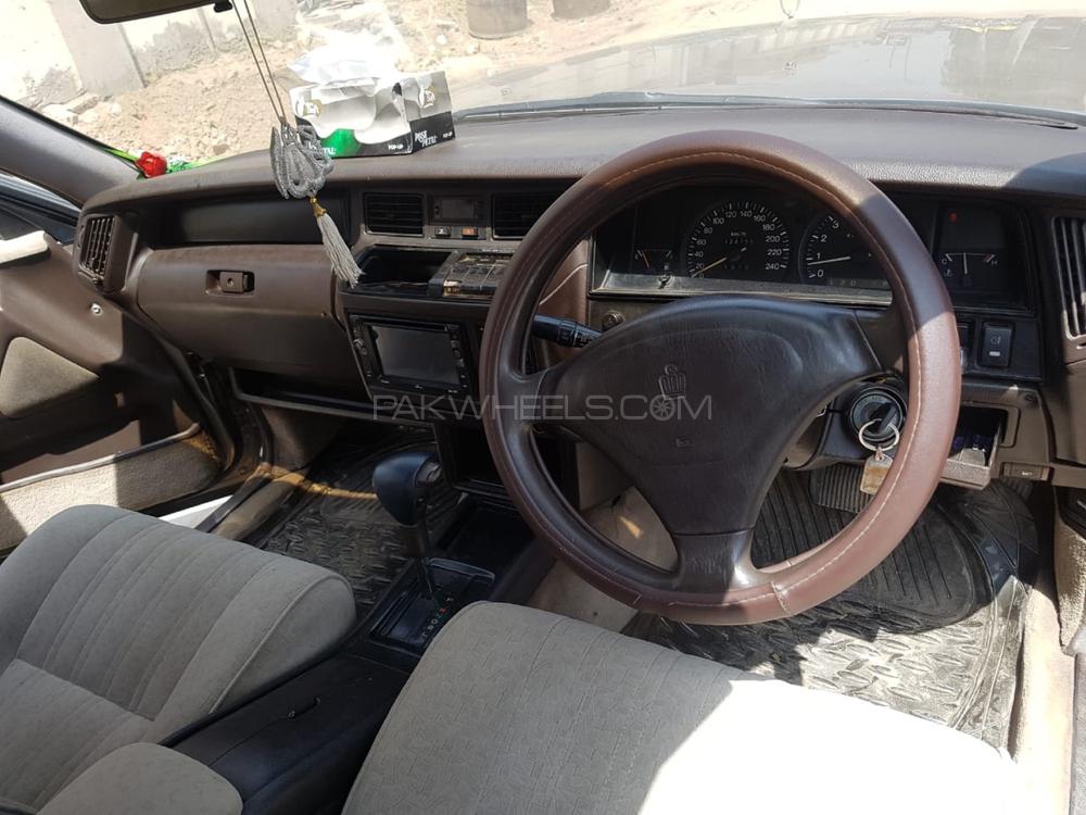 ٹویوٹا کراؤن 1993 for Sale in لاہور ٹویوٹا کراؤن 1993 for Sale in لاہور Image-9