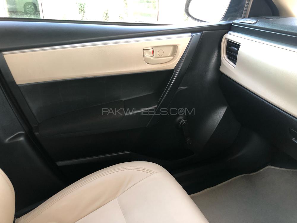 Toyota Corolla 2017 for Sale in Jhelum Toyota Corolla 2017 for Sale in Jhelum Image-11