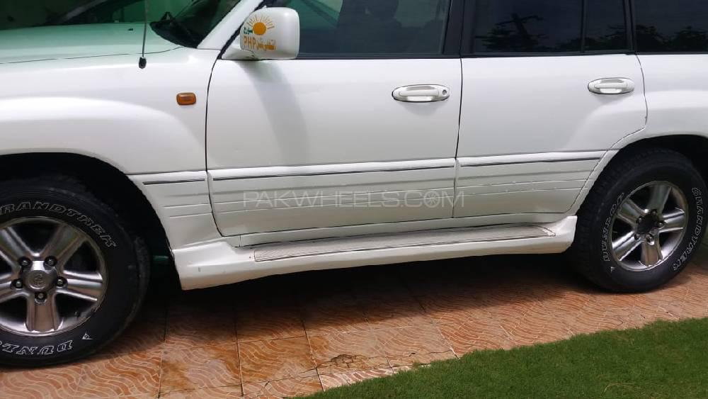 Toyota Land Cruiser 2005 for Sale in Lahore Toyota Land Cruiser 2005 for Sale in Lahore Image-5