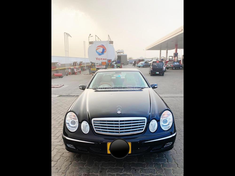 Mercedes Benz E Class 2005 for Sale in Lahore Mercedes Benz E Class 2005 for Sale in Lahore Image-2