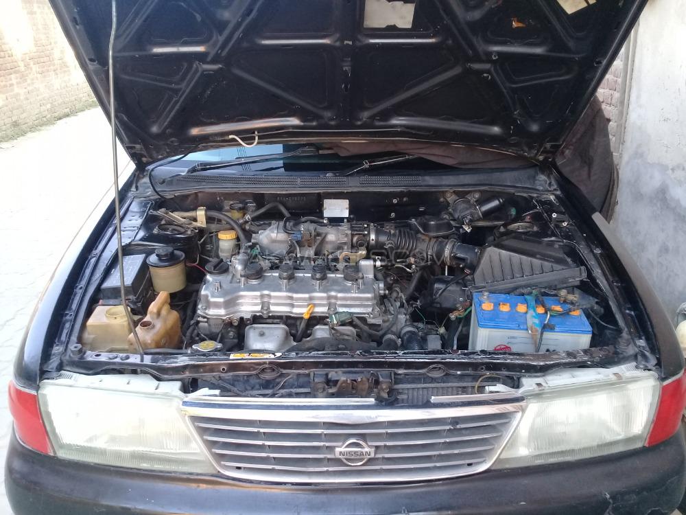Nissan Sunny 1998 for Sale in Narowal Image-1