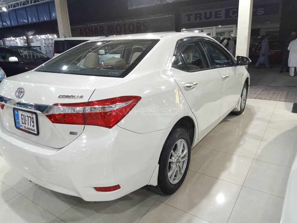 Toyota Corolla 2015 for Sale in Peshawar Toyota Corolla 2015 for Sale in Peshawar Image-3