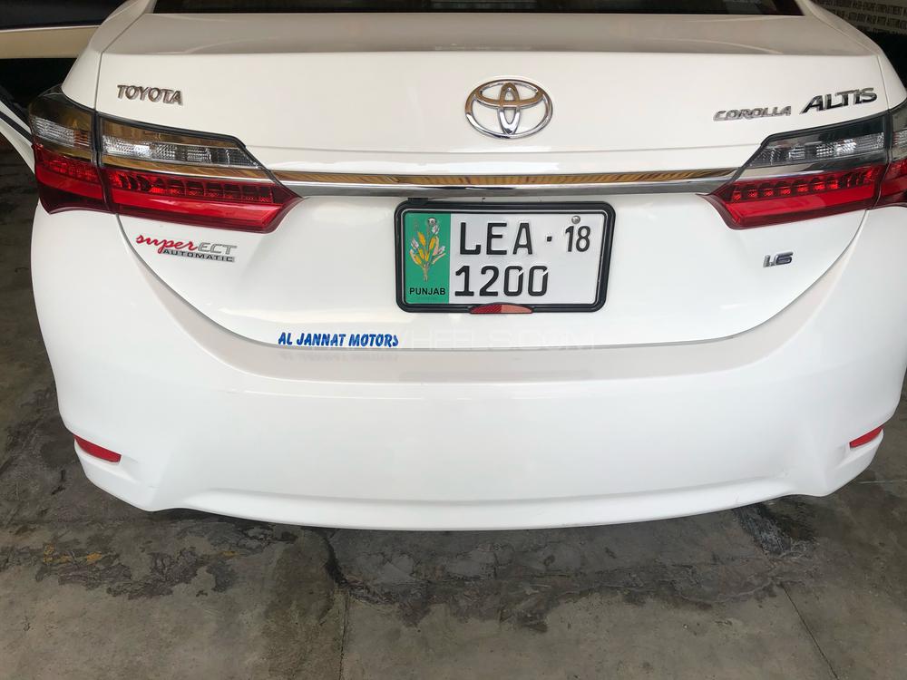 Toyota Corolla 2017 for Sale in Lahore Toyota Corolla 2017 for Sale in Lahore Image-4