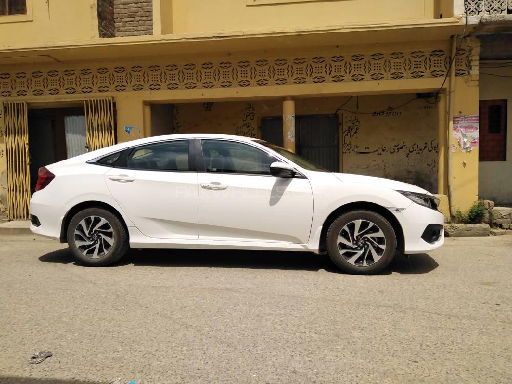 Honda Civic 2019 for Sale in Rawat Image-1
