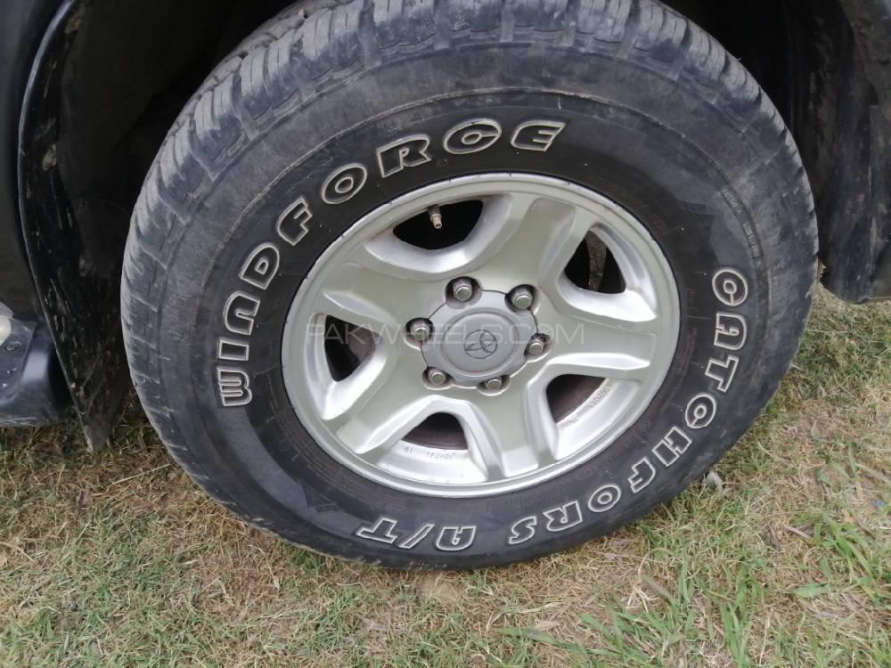Toyota Hilux 2011 for Sale in Mansehra Toyota Hilux 2011 for Sale in Mansehra Image-9