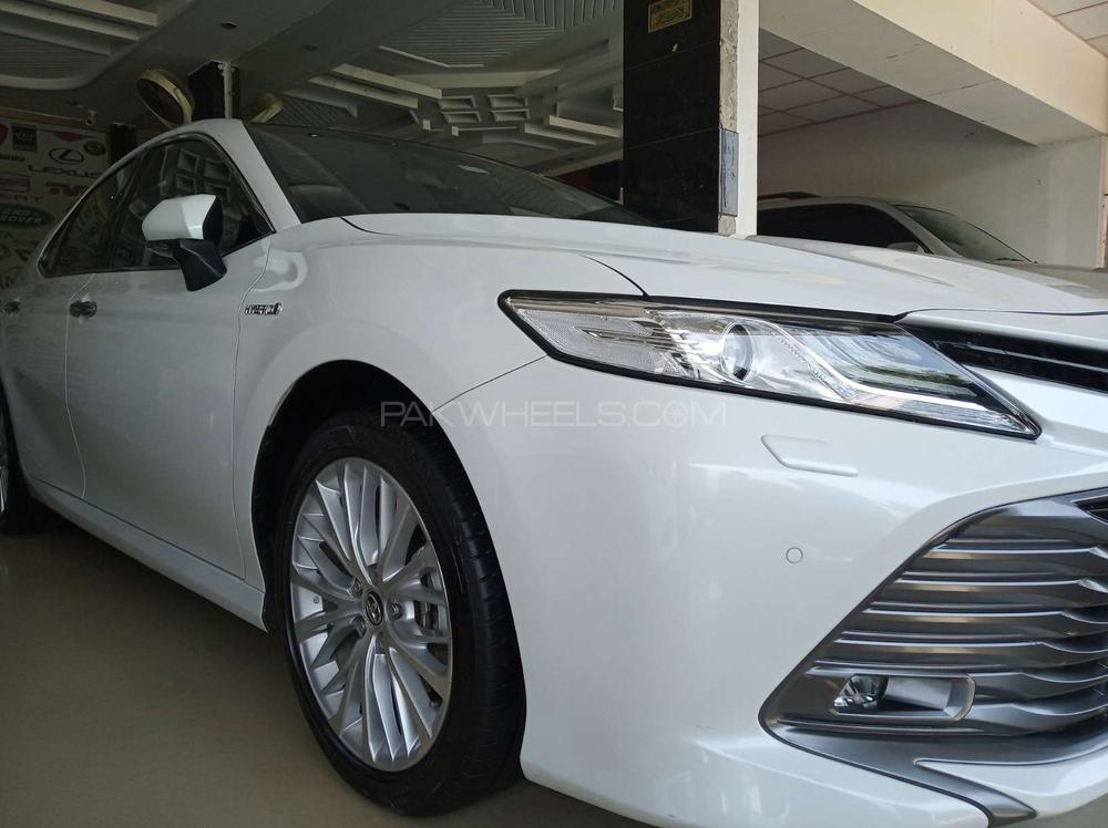 Toyota Camry 2018 for Sale in Islamabad Image-1