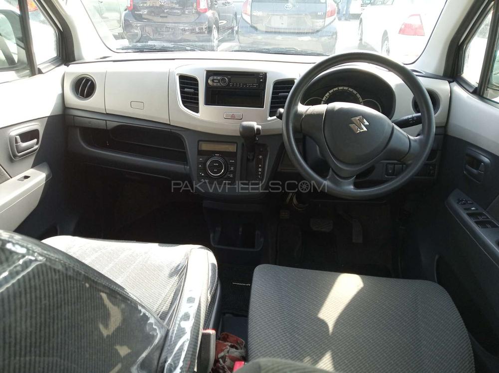 Suzuki Wagon R 2015 for Sale in Islamabad Suzuki Wagon R 2015 for Sale in Islamabad Image-7