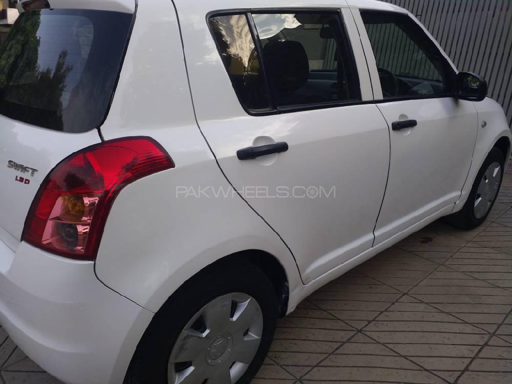 سوزوکی سوئفٹ 2013 for Sale in اسلام آباد سوزوکی سوئفٹ 2013 for Sale in اسلام آباد Image-3