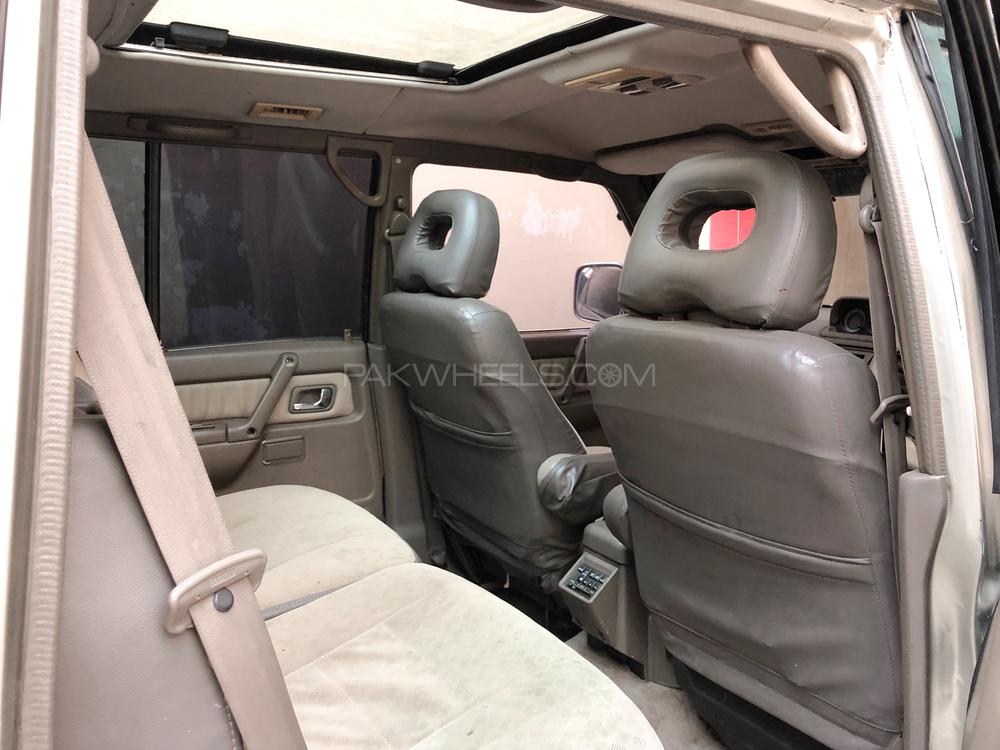 Mitsubishi Pajero 1992 for Sale in Multan Mitsubishi Pajero 1992 for Sale in Multan Image-8