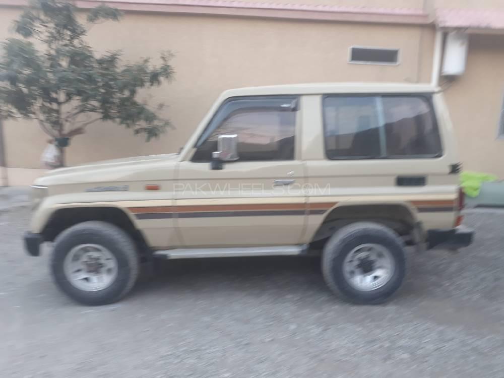 Toyota Land Cruiser 1990 for Sale in Muzaffarabad Image-1