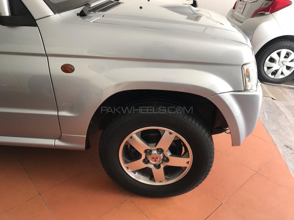 Mitsubishi Pajero Mini 2013 for Sale in Multan Mitsubishi Pajero Mini 2013 for Sale in Multan Image-13