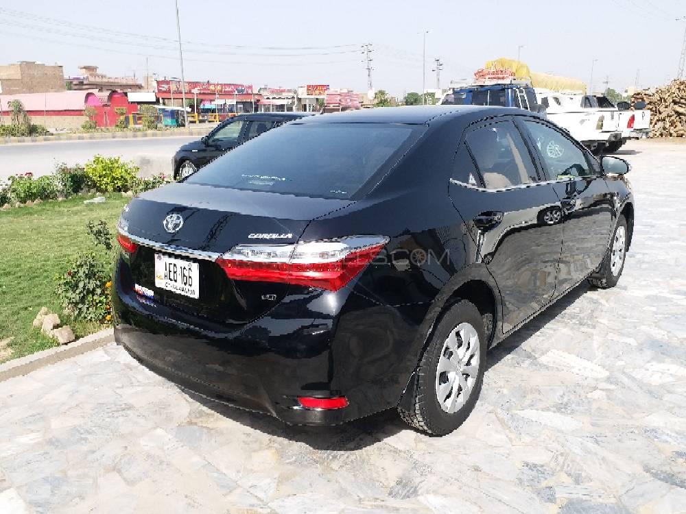 Toyota Corolla 2017 for Sale in Peshawar Toyota Corolla 2017 for Sale in Peshawar Image-16