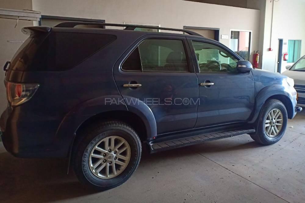 Toyota Fortuner 2014 for Sale in Karachi Toyota Fortuner 2014 for Sale in Karachi Image-2