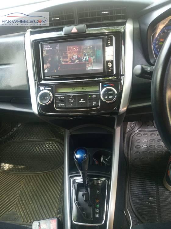Toyota Corolla Fielder 2015 for Sale in Islamabad Toyota Corolla Fielder 2015 for Sale in Islamabad Image-12