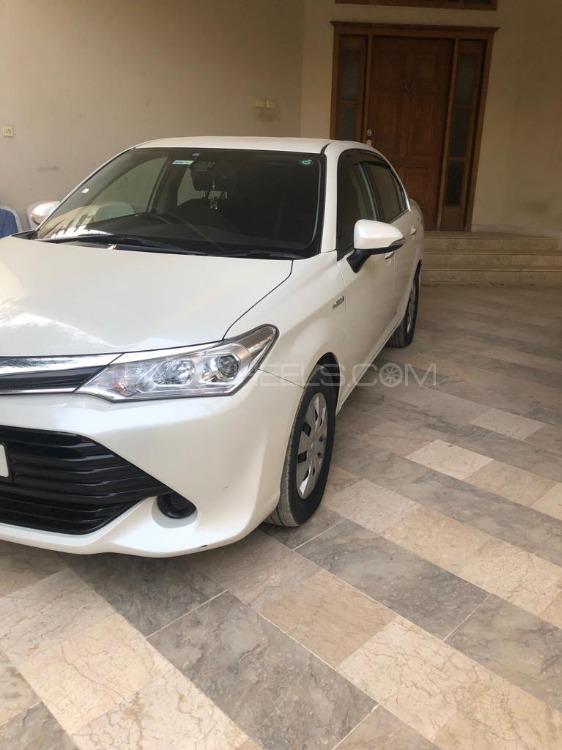 Toyota Corolla Axio 2015 for Sale in Quetta Image-1