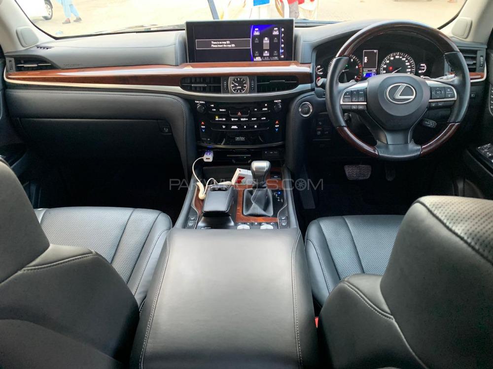 Lexus LX Series 2016 for Sale in Lahore Lexus LX Series 2016 for Sale in Lahore Image-3