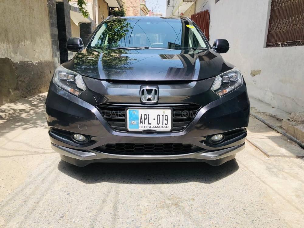 Honda Vezel 2013 for Sale in Peshawar Honda Vezel 2013 for Sale in Peshawar Image-13