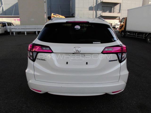 Honda Vezel 2014 for Sale in Karachi Honda Vezel 2014 for Sale in Karachi Image-5