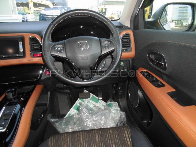 Honda Vezel 2014 for Sale in Karachi Honda Vezel 2014 for Sale in Karachi Image-16