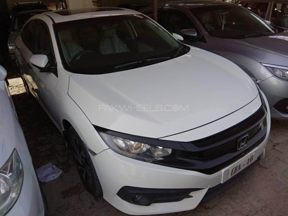 Honda Civic 2017 for Sale in Bahawalpur Honda Civic 2017 for Sale in Bahawalpur Image-3