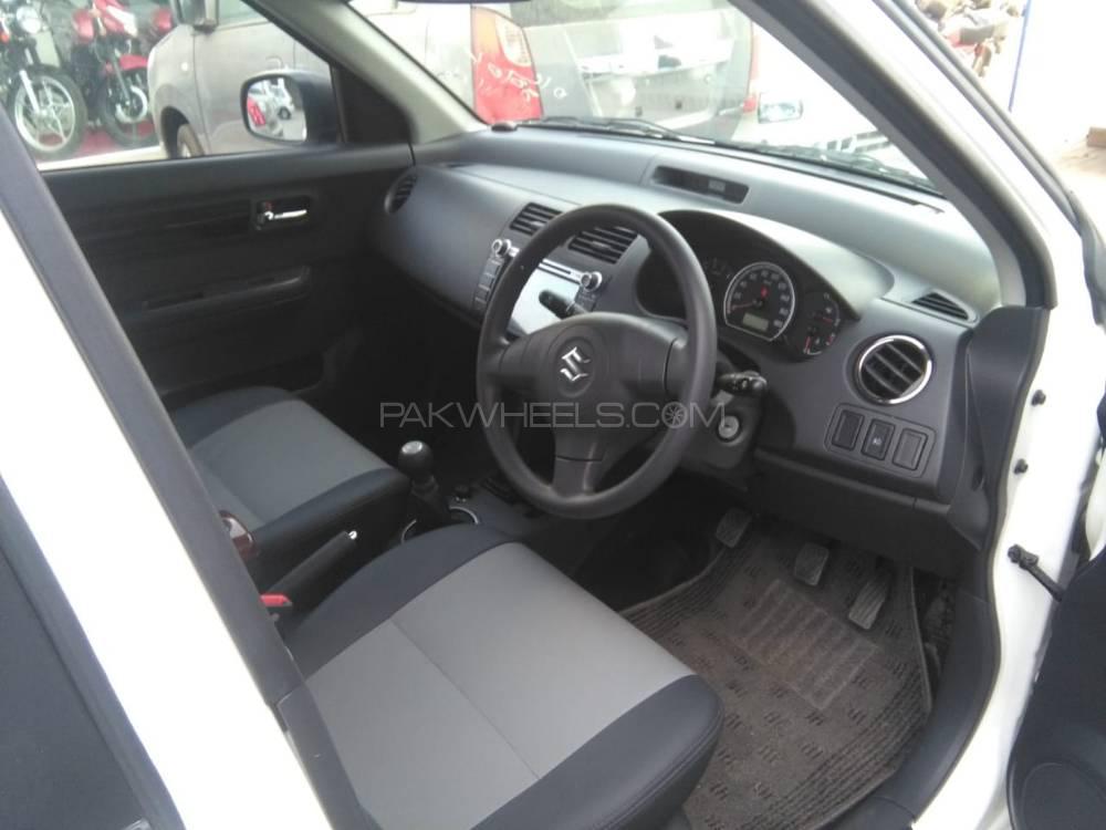 Suzuki Swift 2016 for Sale in Multan Suzuki Swift 2016 for Sale in Multan Image-5