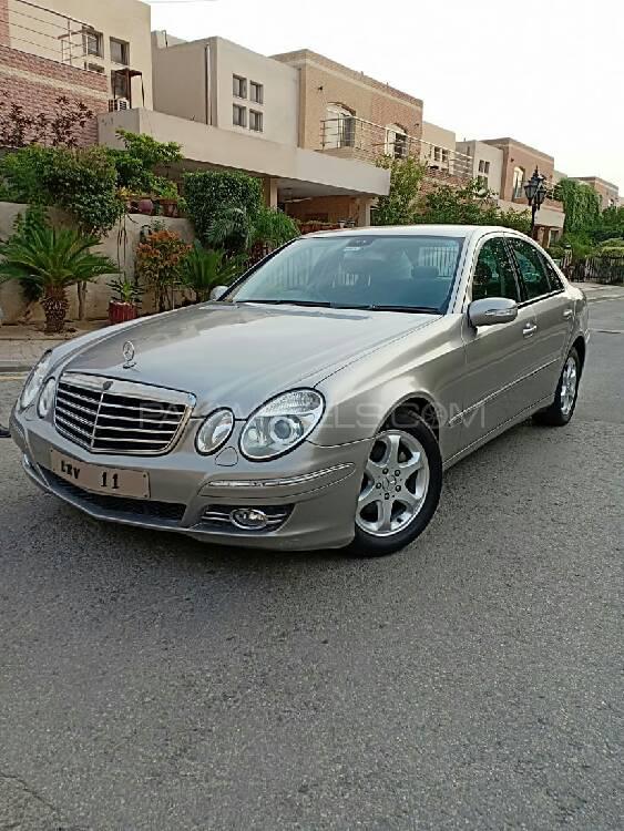 Mercedes Benz E Class 2005 for Sale in Lahore Image-1