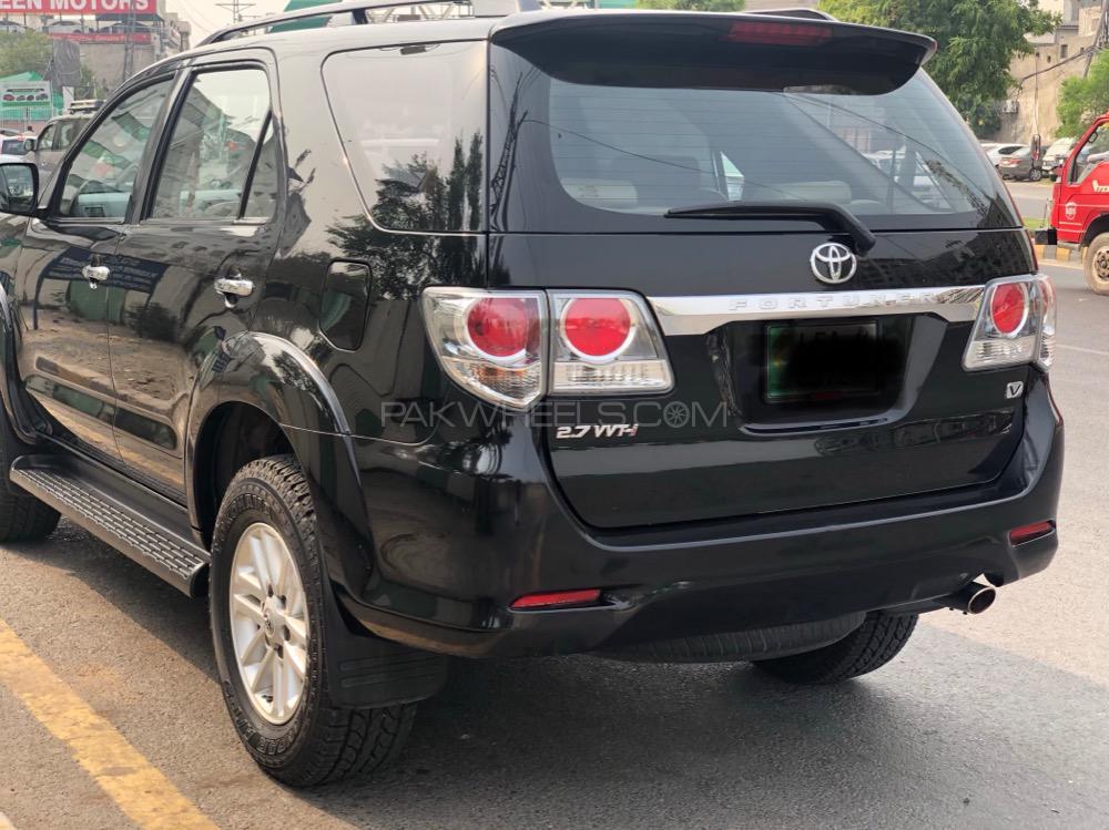 Toyota Fortuner 2014 for Sale in Lahore Toyota Fortuner 2014 for Sale in Lahore Image-12