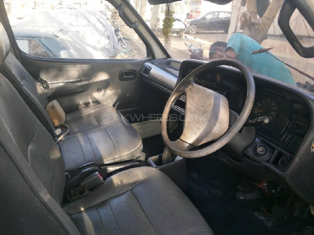 Toyota Hiace 1994 for Sale in Karachi Toyota Hiace 1994 for Sale in Karachi Image-17