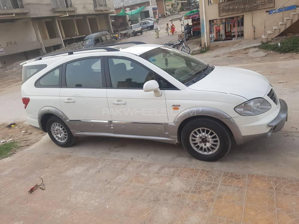 SsangYong Stavic 2006 for Sale in Islamabad Image-1