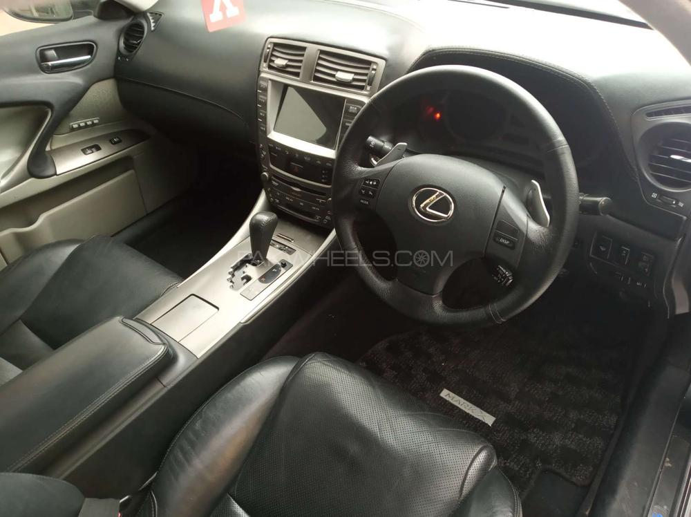 Lexus IS 2005 for Sale in Karachi Lexus IS 2005 for Sale in Karachi Image-3