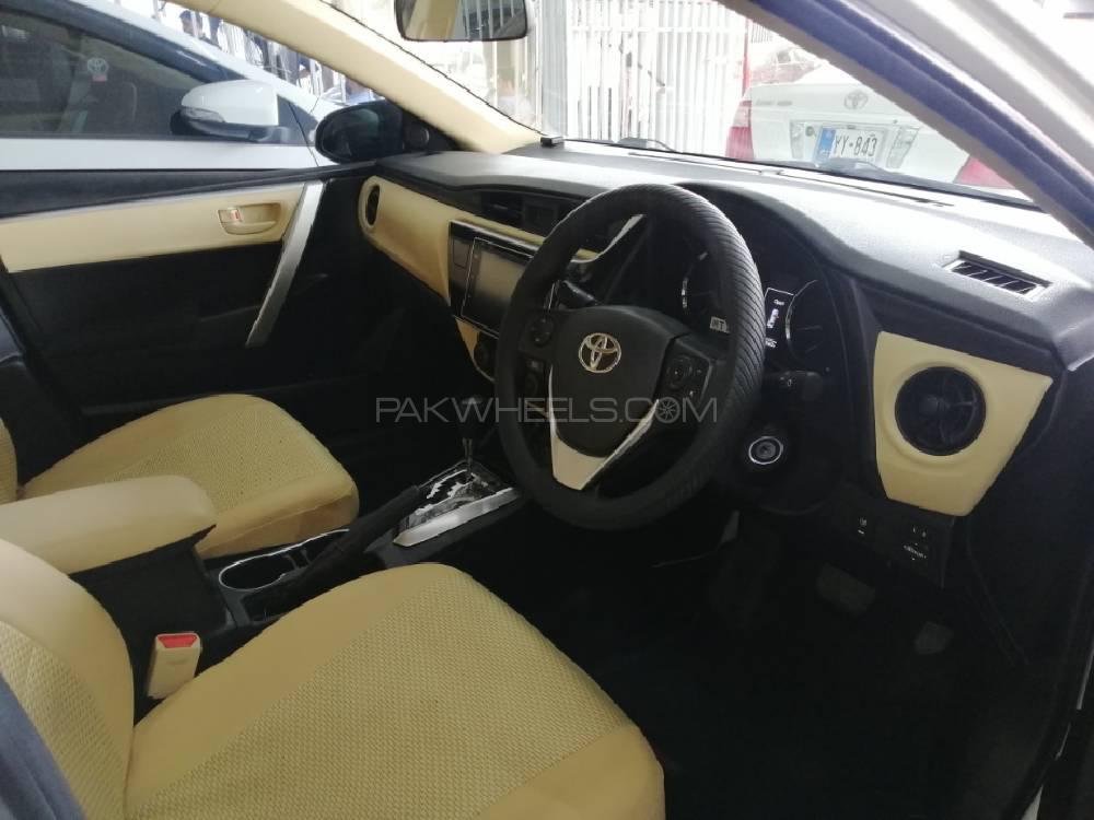 Toyota Corolla 2018 for Sale in Peshawar Toyota Corolla 2018 for Sale in Peshawar Image-6