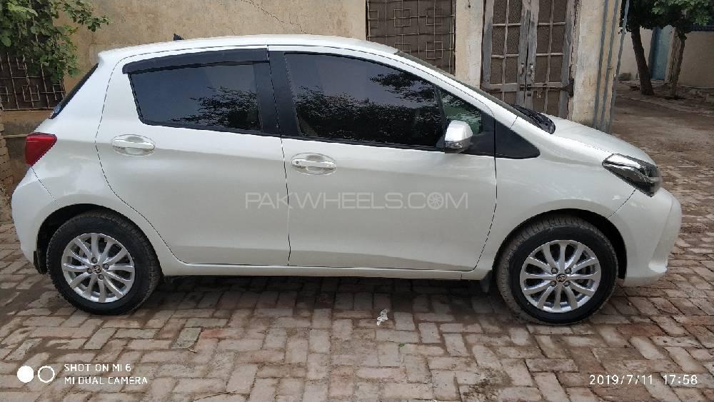 Toyota Vitz 2014 for Sale in D.G.Khan Toyota Vitz 2014 for Sale in D.G.Khan Image-3