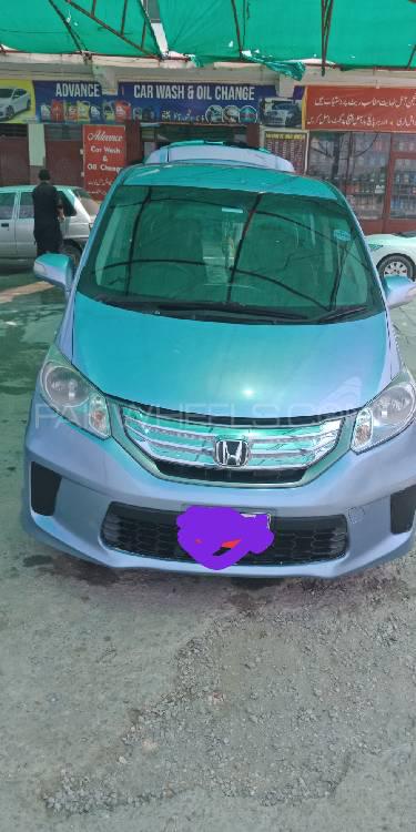 Honda freed 2012 гибрид