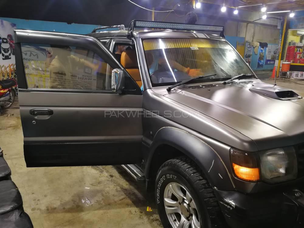 Mitsubishi Pajero 1992 for Sale in Lahore Mitsubishi Pajero 1992 for Sale in Lahore Image-6