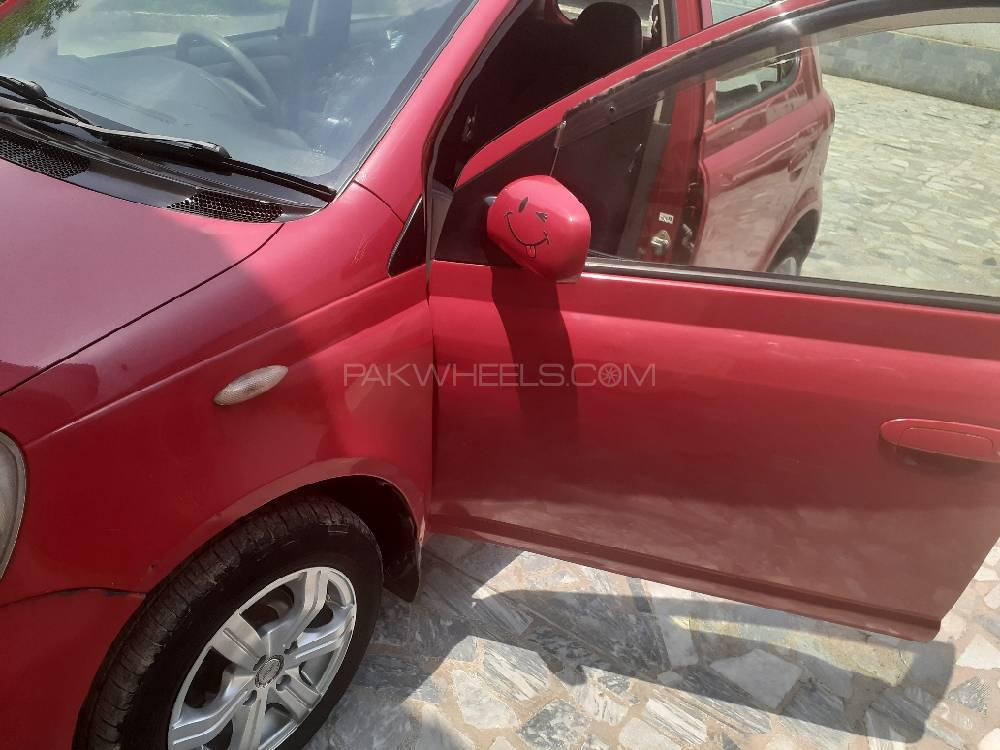 Toyota Vitz 2001 for Sale in Peshawar Toyota Vitz 2001 for Sale in Peshawar Image-2